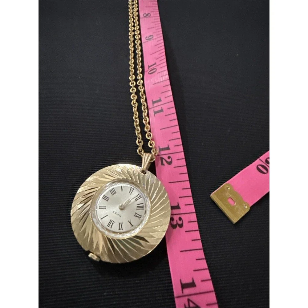 Vtg Timex Cavatina Pendant Necklace Watch Women’s Gold Tone Manual W/Chain & Box